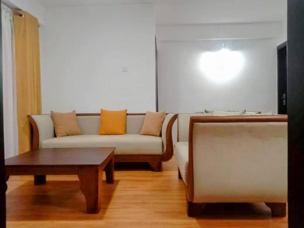 Nuwaraeliya Penthouse Apartment With Pool & Panaromic Views นูวาราเอลิยา ภายนอก รูปภาพ